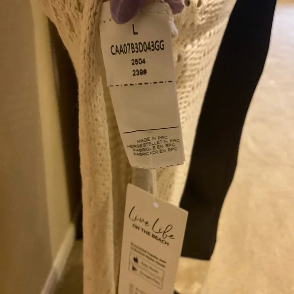 Cupshe Cream Crochet Swim Coverup - Picture 4 of 4